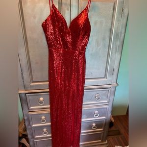 Red prom dress, Brand: B. Smart,size:5/6
